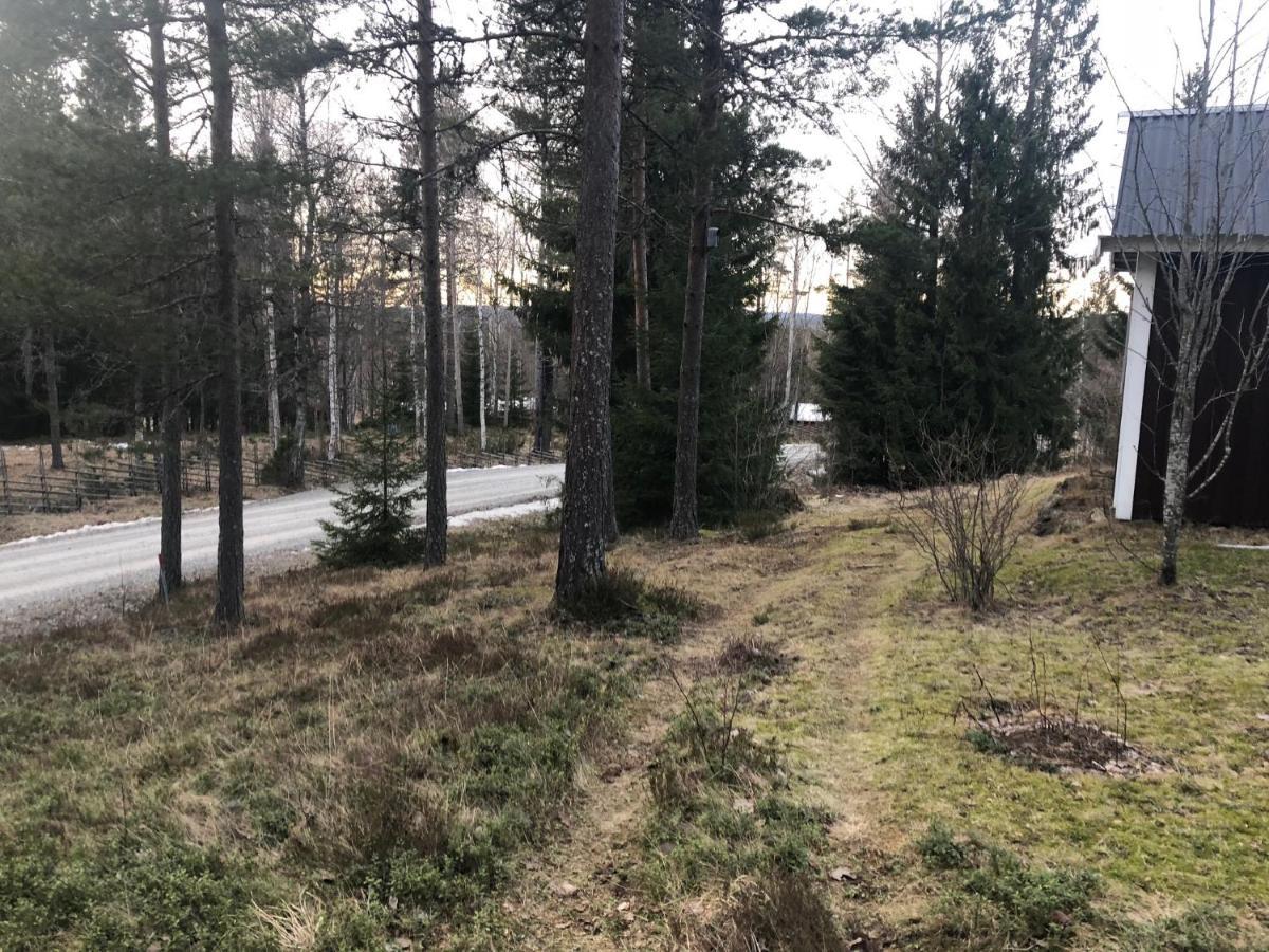 Holiday home Paradiset Stugan I Fin Skogen Hallefors (Orebro)