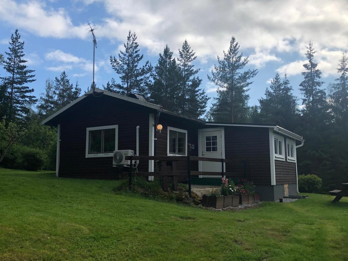 Holiday home Paradiset Stugan I Fin Skogen